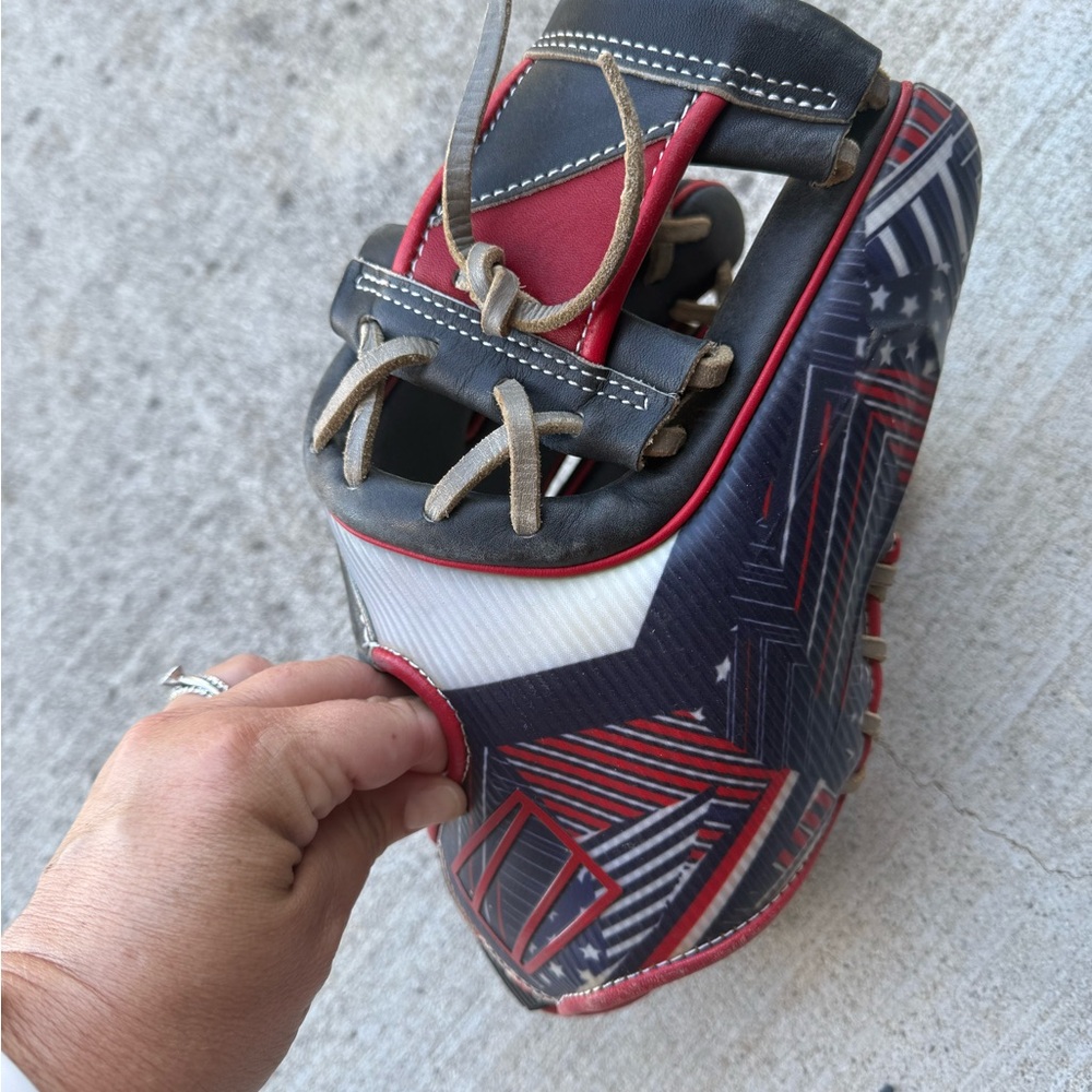 Rawlings Patriotic Red and Black Kids Glove